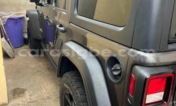 Acheter Occasion Voiture Jeep Wrangler Noir à Amoutivé, Togo Acheter Occasion Voiture Jeep Wrangler Noir à Amoutivé, Togo