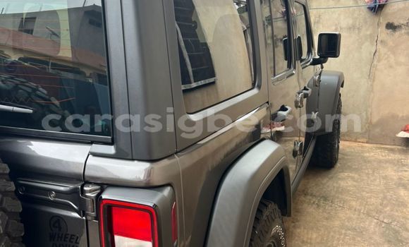 Acheter Occasion Voiture Jeep Wrangler Noir à Amoutivé, Togo Acheter Occasion Voiture Jeep Wrangler Noir à Amoutivé, Togo