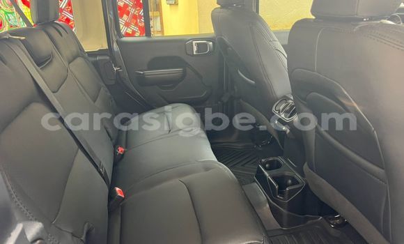 Acheter Occasion Voiture Jeep Wrangler Noir à Amoutivé, Togo Acheter Occasion Voiture Jeep Wrangler Noir à Amoutivé, Togo