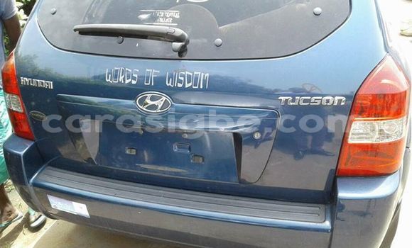 Acheter Occasion Voiture Hyundai Tucson Bleu à Lomé au Togo Acheter Occasion Voiture Hyundai Tucson Bleu à Lomé au Togo