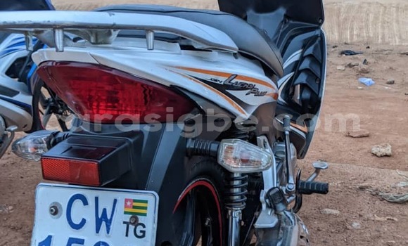 Acheter Occasion Moto Haojue Lucky Blanc à Lomé, Togo Acheter Occasion Moto Haojue Lucky Blanc à Lomé, Togo