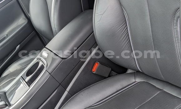 Acheter Occasion Voiture Hyundai Santa Fe Noir à Lomé, Maritime Acheter Occasion Voiture Hyundai Santa Fe Noir à Lomé, Maritime