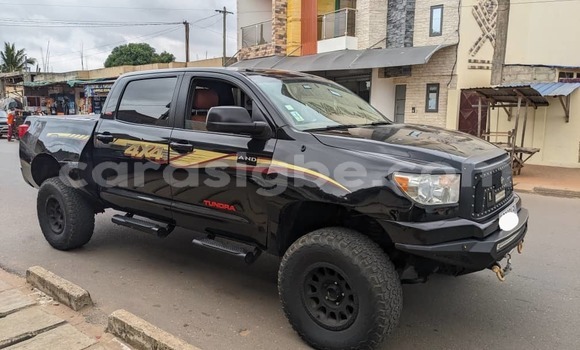 Acheter Occasion Voiture Toyota Tundra Noir à Amoutivé, Togo Acheter Occasion Voiture Toyota Tundra Noir à Amoutivé, Togo