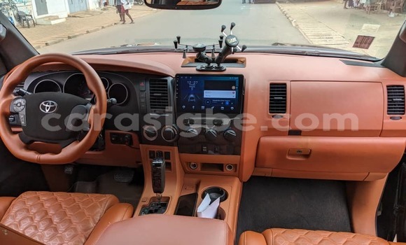 Acheter Occasion Voiture Toyota Tundra Noir à Amoutivé, Togo Acheter Occasion Voiture Toyota Tundra Noir à Amoutivé, Togo