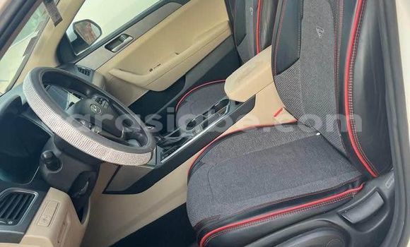 Acheter Occasion Voiture Hyundai Sonata Blanc à Lomé, Togo Acheter Occasion Voiture Hyundai Sonata Blanc à Lomé, Togo