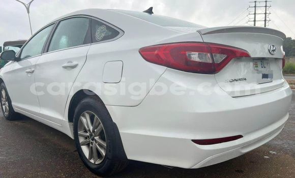 Acheter Occasion Voiture Hyundai Sonata Blanc à Lomé, Togo Acheter Occasion Voiture Hyundai Sonata Blanc à Lomé, Togo