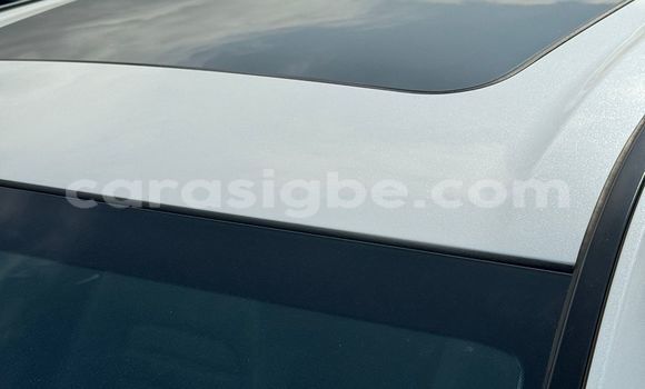 Acheter Occasion Voiture Honda CR–V Blanc à Lomé, Togo Acheter Occasion Voiture Honda CR–V Blanc à Lomé, Togo