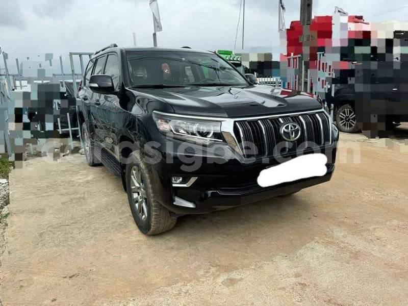 Big with watermark toyota prado togo amoutive 9296