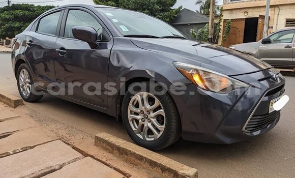 Acheter Occasion Voiture Toyota Yaris Noir à Amoutivé, Togo Acheter Occasion Voiture Toyota Yaris Noir à Amoutivé, Togo