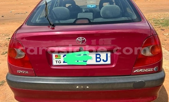 Acheter Occasion Voiture Toyota Avensis Rouge à Lomé, Togo Acheter Occasion Voiture Toyota Avensis Rouge à Lomé, Togo