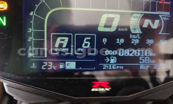 Acheter Occasion Moto Suzuki GSX–R Blanc à Lomé, Togo Acheter Occasion Moto Suzuki GSX–R Blanc à Lomé, Togo