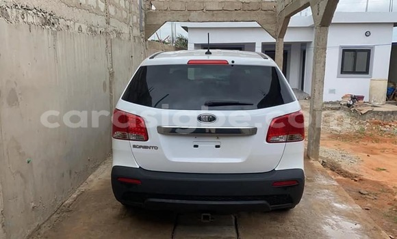 Acheter Occasion Voiture Kia Sorento Blanc à Lomé, Togo Acheter Occasion Voiture Kia Sorento Blanc à Lomé, Togo