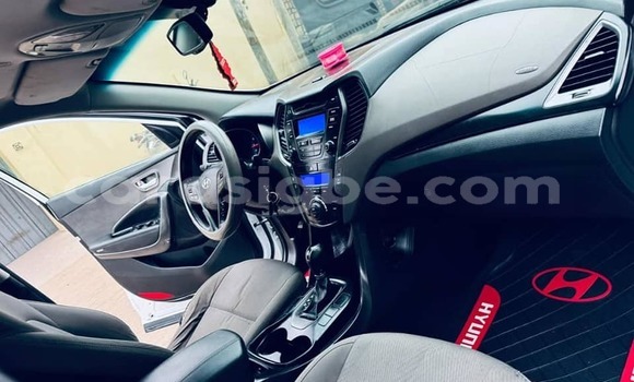 Acheter Occasion Voiture Hyundai Santa Fe Blanc à Lomé, Togo Acheter Occasion Voiture Hyundai Santa Fe Blanc à Lomé, Togo