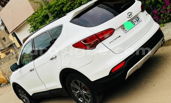 Acheter Occasion Voiture Hyundai Santa Fe Blanc à Lomé, Togo Acheter Occasion Voiture Hyundai Santa Fe Blanc à Lomé, Togo
