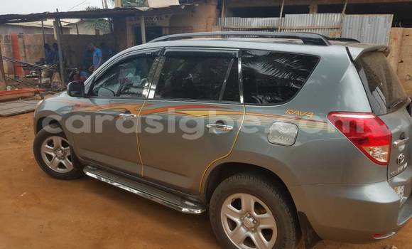Acheter Occasion Voiture Toyota RAV4 Autre à Lomé au Togo Acheter Occasion Voiture Toyota RAV4 Autre à Lomé au Togo