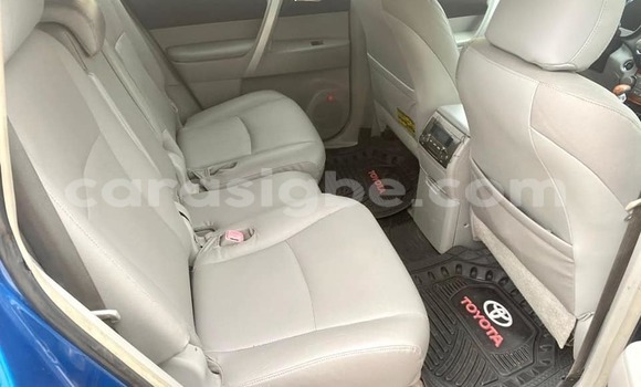 Acheter Occasion Voiture Toyota Highlander Bleu à Lomé, Maritime Acheter Occasion Voiture Toyota Highlander Bleu à Lomé, Maritime