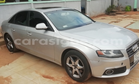 Acheter Occasion Voiture Audi A4 Gris à Lomé, Togo Acheter Occasion Voiture Audi A4 Gris à Lomé, Togo