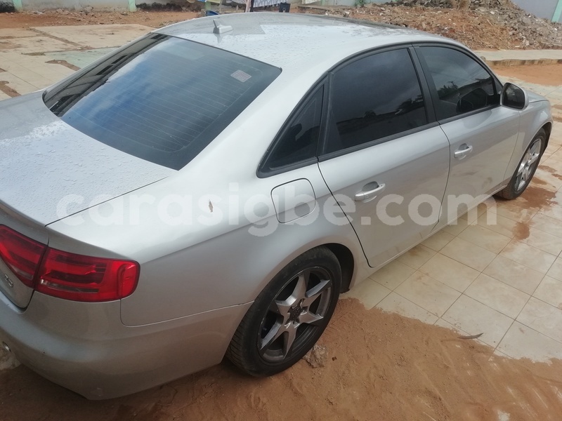 Big with watermark audi a4 togo lome 9347