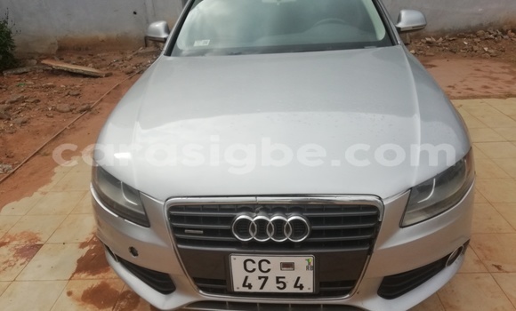 Acheter Occasion Voiture Audi A4 Gris à Lomé, Togo Acheter Occasion Voiture Audi A4 Gris à Lomé, Togo
