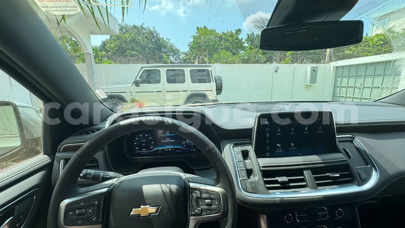 Big with watermark chevrolet suburban togo lome 9381