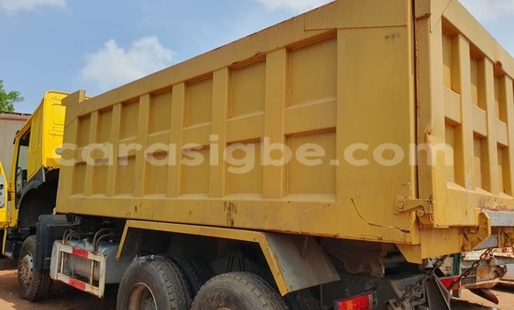 Acheter Occasion Utilitaire Volvo F4 Autre à Lomé, Maritime