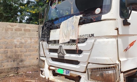 Buy Used Hino 300 Series White Truck in Lome in Togo Buy Used Hino 300 Series White Truck in Lome in Togo