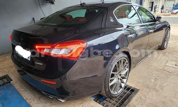 Acheter Occasion Voiture Maserati Ghibli Noir à Lomé, Togo Acheter Occasion Voiture Maserati Ghibli Noir à Lomé, Togo