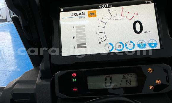 Acheter Occasion Moto Honda CRF Blanc à Lomé, Togo Acheter Occasion Moto Honda CRF Blanc à Lomé, Togo