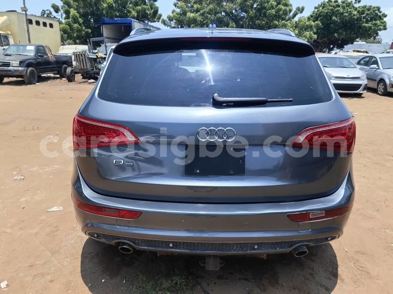 Big with watermark audi q5 togo lome 9442