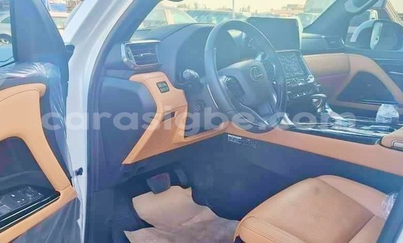 Acheter Neuf Voiture Lexus LX Blanc à Lomé, Togo Acheter Neuf Voiture Lexus LX Blanc à Lomé, Togo