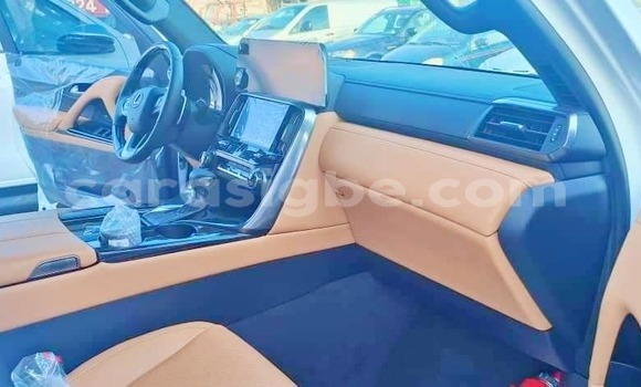 Acheter Neuf Voiture Lexus LX Blanc à Lomé, Togo Acheter Neuf Voiture Lexus LX Blanc à Lomé, Togo