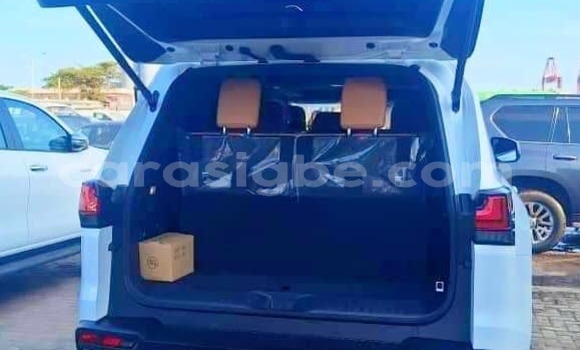 Acheter Neuf Voiture Lexus LX Blanc à Lomé, Togo Acheter Neuf Voiture Lexus LX Blanc à Lomé, Togo