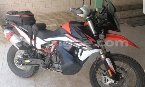 Buy Used KTM ADVENTURE White Bike in Lome in Togo Buy Used KTM ADVENTURE White Bike in Lome in Togo