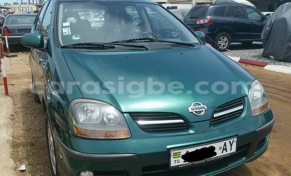 Buy Used Nissan Tino Green Car in Lome in Togo Buy Used Nissan Tino Green Car in Lome in Togo
