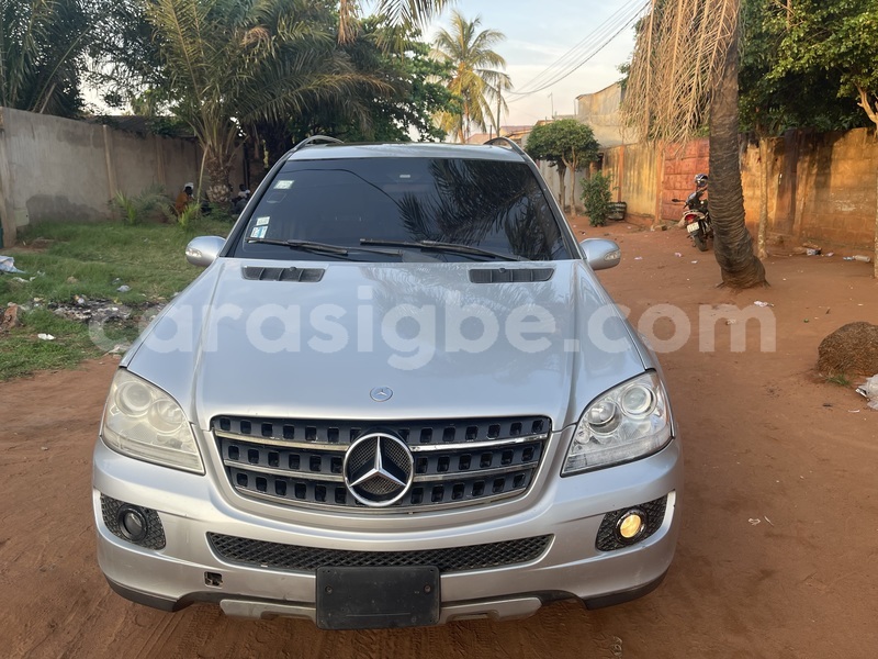 Big with watermark mercedes benz ml class togo lome 9485