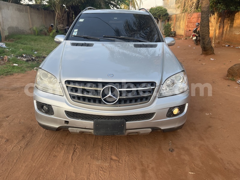 Big with watermark mercedes benz ml class togo lome 9485