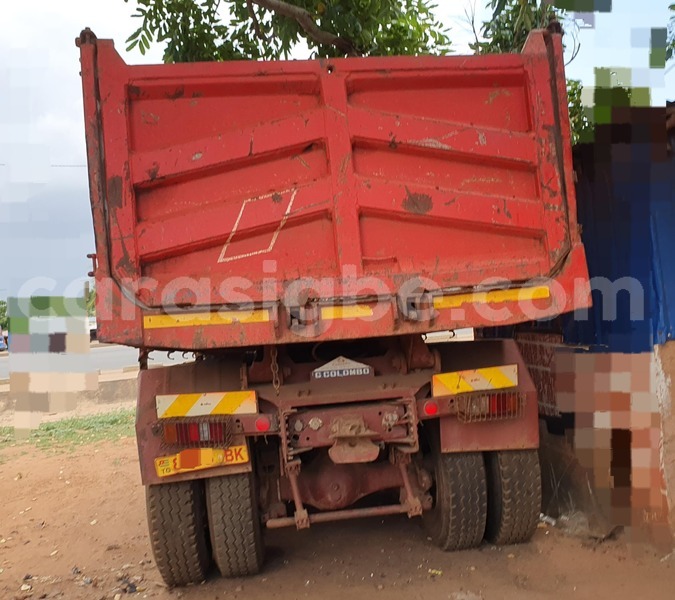 Big with watermark iveco cargo togo lome 9495