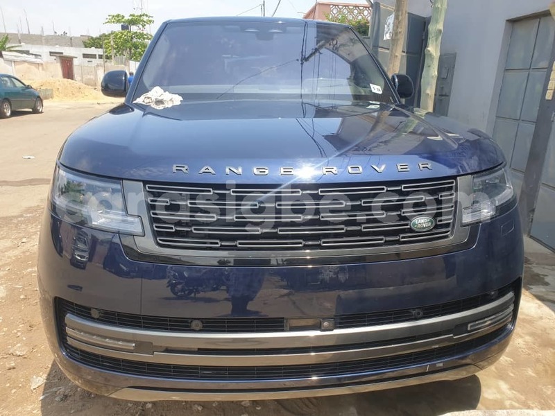 Big with watermark land rover range rover vogue togo lome 9517