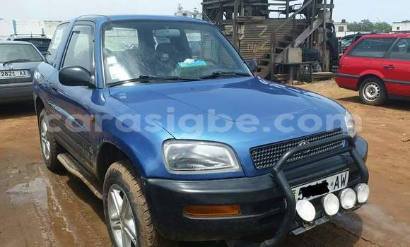Buy Used Toyota RAV4 Blue Car in Lome in Togo Buy Used Toyota RAV4 Blue Car in Lome in Togo