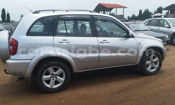 Acheter Occasion Voiture Toyota RAV4 Gris à Lomé au Togo Acheter Occasion Voiture Toyota RAV4 Gris à Lomé au Togo