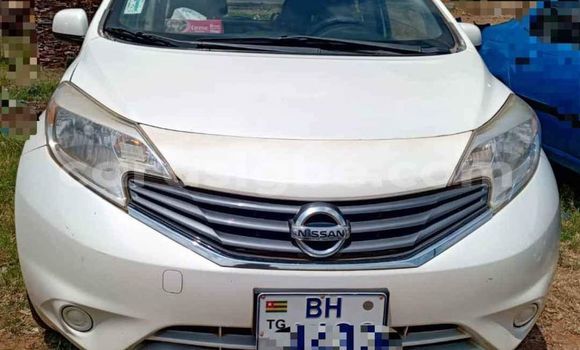 Buy Used Nissan Versa White Car in Lome in Togo
