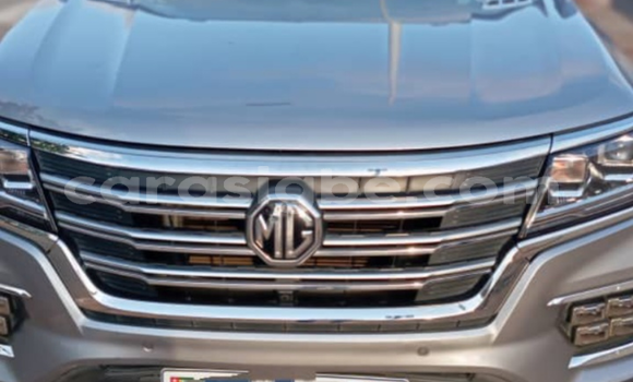 Acheter Occasion Voiture MG RV8 Gris à Lomé, Togo Acheter Occasion Voiture MG RV8 Gris à Lomé, Togo