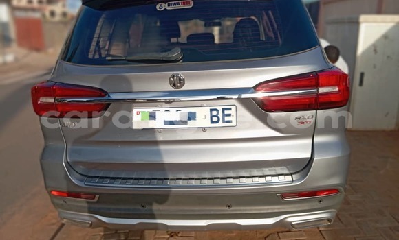 Acheter Occasion Voiture MG RV8 Gris à Lomé, Togo Acheter Occasion Voiture MG RV8 Gris à Lomé, Togo