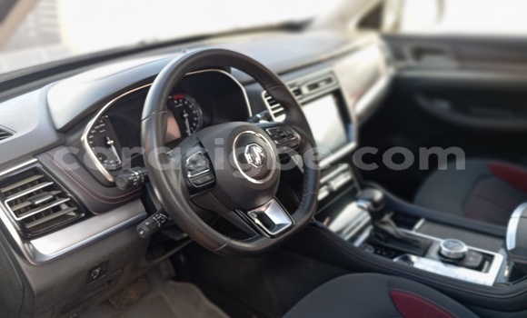 Acheter Occasion Voiture MG RV8 Gris à Lomé, Togo Acheter Occasion Voiture MG RV8 Gris à Lomé, Togo