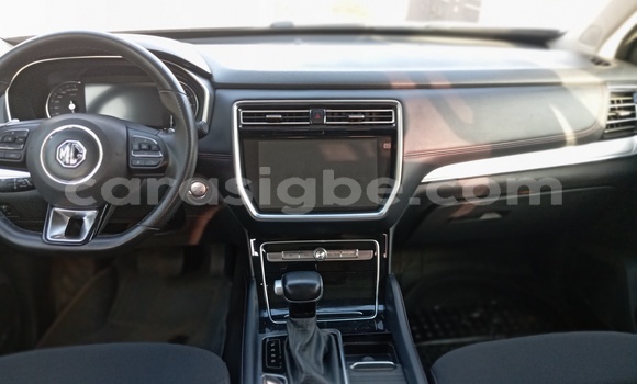 Acheter Occasion Voiture MG RV8 Gris à Lomé, Togo Acheter Occasion Voiture MG RV8 Gris à Lomé, Togo