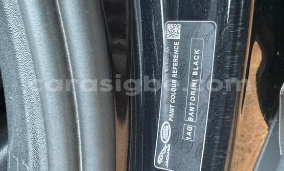 Acheter Occasion Voiture Land Rover Defender Noir à Lomé, Togo Acheter Occasion Voiture Land Rover Defender Noir à Lomé, Togo