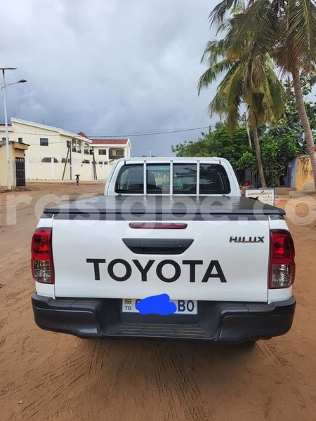 Big with watermark toyota hilux togo lome 9565