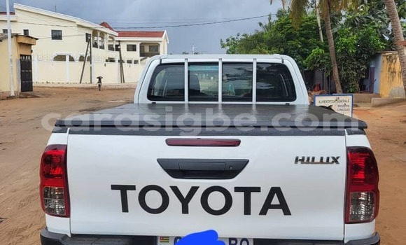 Acheter Occasion Voiture Toyota Hilux Blanc à Lomé, Togo Acheter Occasion Voiture Toyota Hilux Blanc à Lomé, Togo