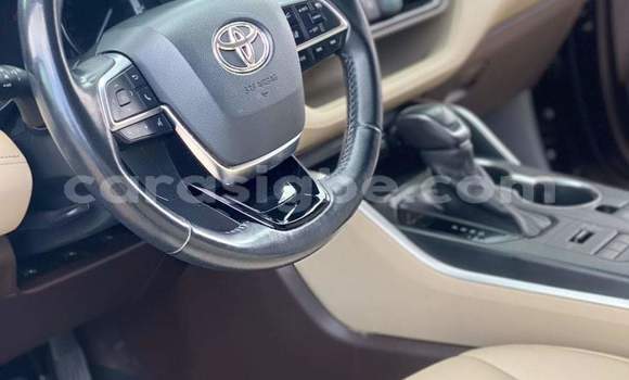 Acheter Occasion Voiture Toyota Highlander Noir à Lomé, Togo Acheter Occasion Voiture Toyota Highlander Noir à Lomé, Togo