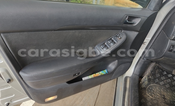 Acheter Occasion Voiture Toyota Avensis Gris à Dapaong, Togo Acheter Occasion Voiture Toyota Avensis Gris à Dapaong, Togo